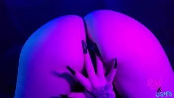 播放 女巫佐伊用我的新屁股塞感觉很性感 c_