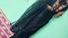 Abspielen Die intime hausgemachte Begegnung der indischen Frau: Hardcore Blowjob mit großem Schwanz