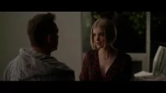 Reproducir Elena Kampouris Wifelike - Pequeñas tetas y escena de sexo apretado