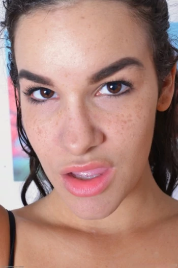Gwiazda porno Eden Sin