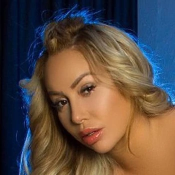 Pornstar Uptown Jenny