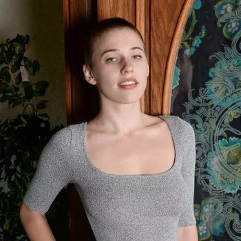 Pornstar Riley Nixon