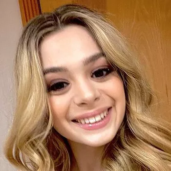 Pornstar Molly Little